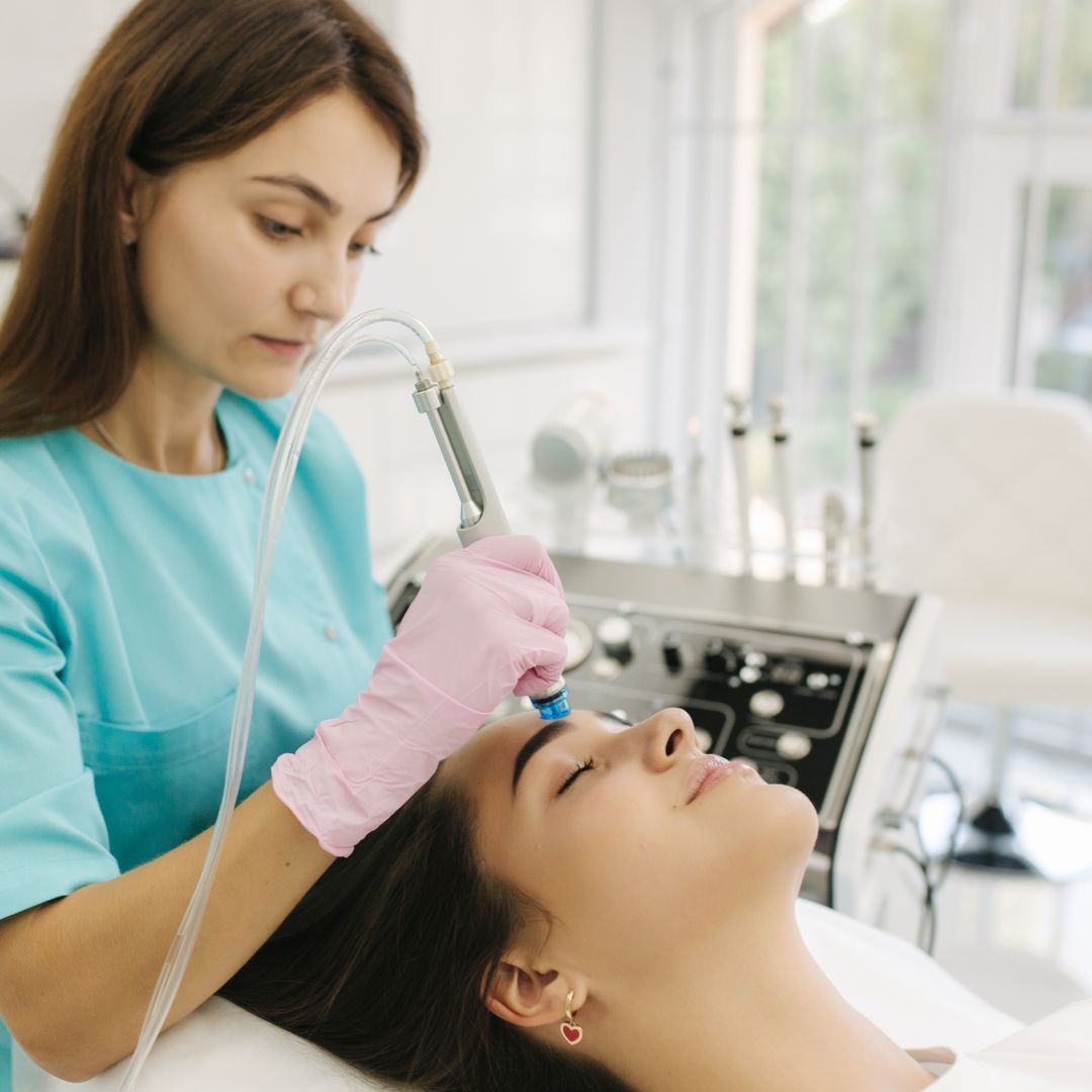 Discover the Benefits of HydraFacial for Glowing Skin