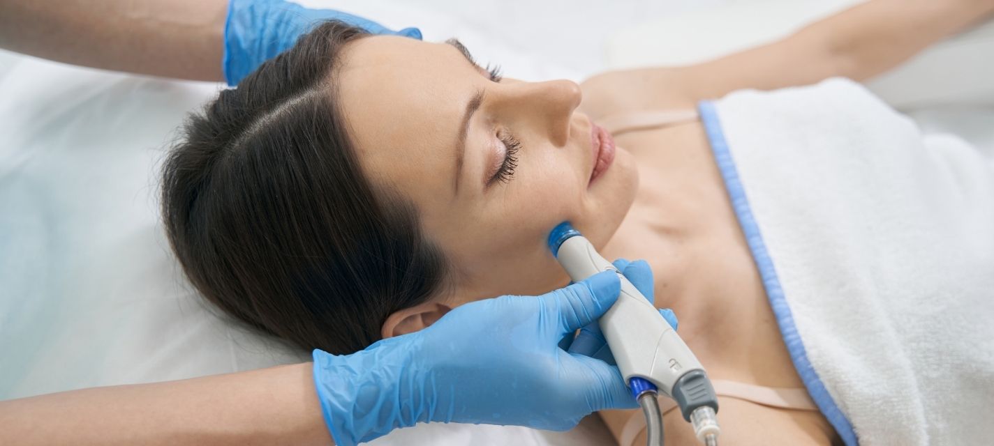 From First Visit to Flawless: What to Expect at Hydrafacial Bangkok