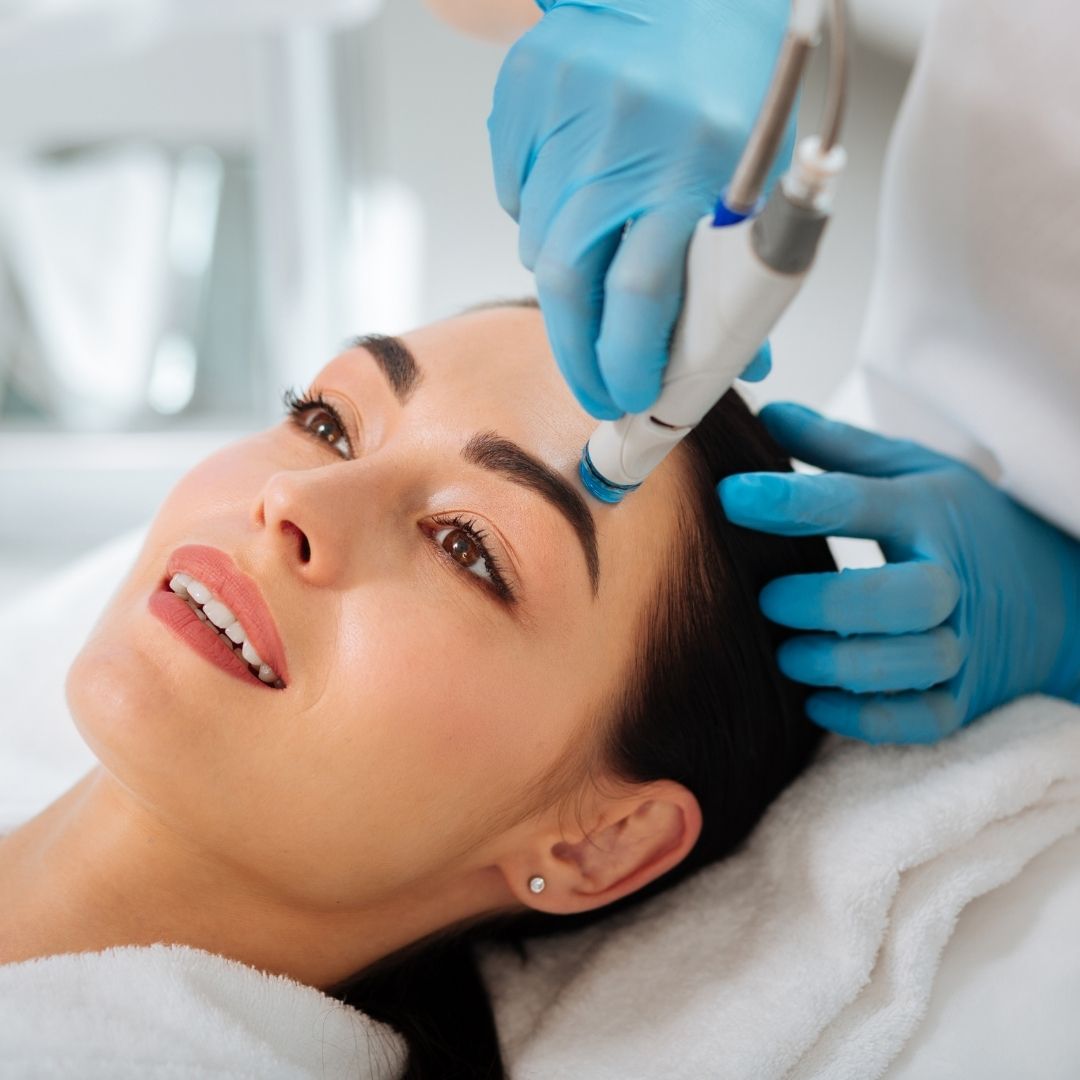 How Hydrafacial Can Help Fight Fine Lines and Wrinkles