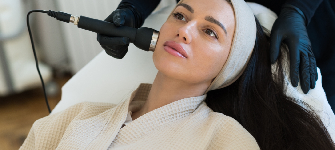 HydraFacial for Post-Sun Exposure: Repairing Skin After a Day Out in Bangkok